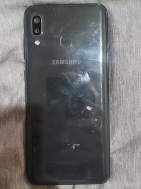 Samsung Galaxy A20 32GB Unlocked